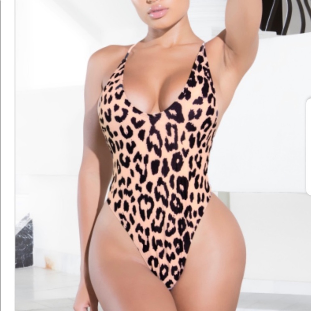 One piece swimsuit